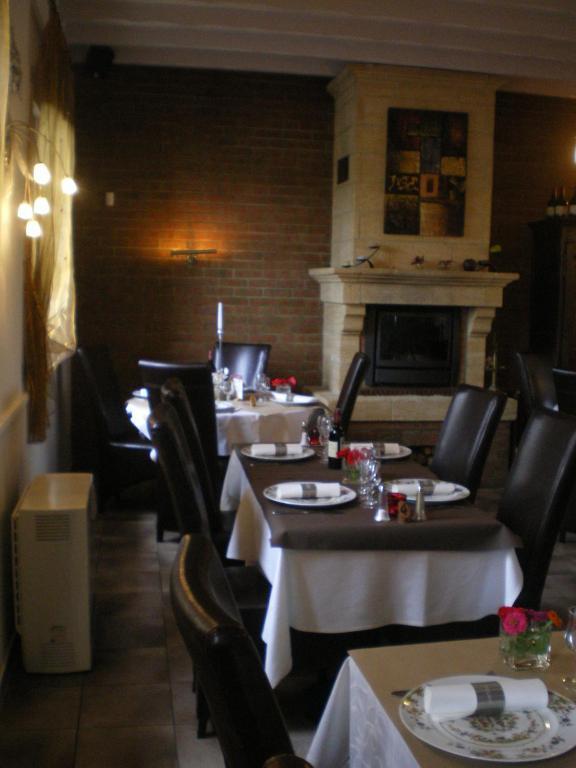 Auberge De Villequier Экстерьер фото